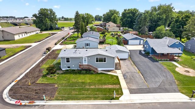 102 5th Street SW, Kasson, MN 55944