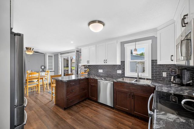 102 5th Street SW, Kasson, MN 55944