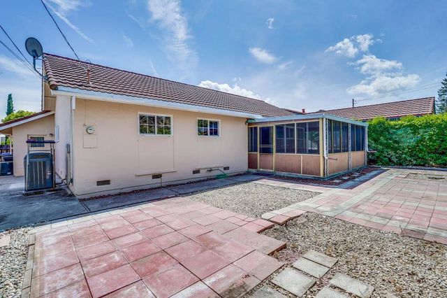 1239 Lockhaven Way, San Jose, CA 95129