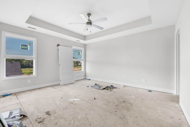 2712 Brewster Dr, Clarksville, TN 37042