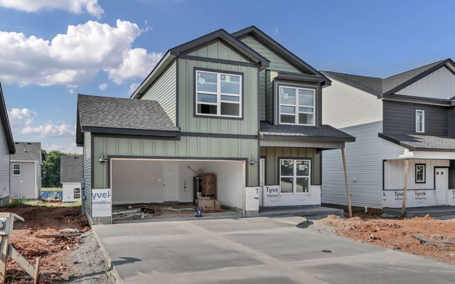 2712 Brewster Dr, Clarksville, TN 37042