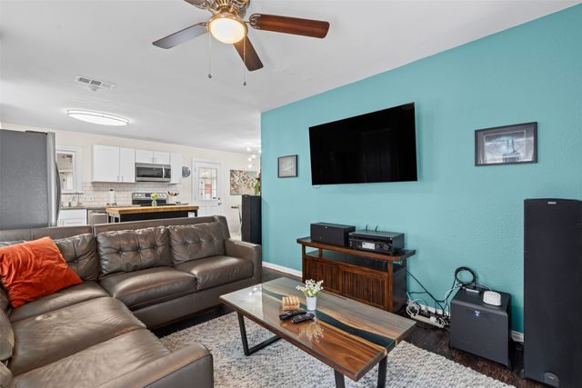 4204 Geddes Avenue, Fort Worth, TX 76107