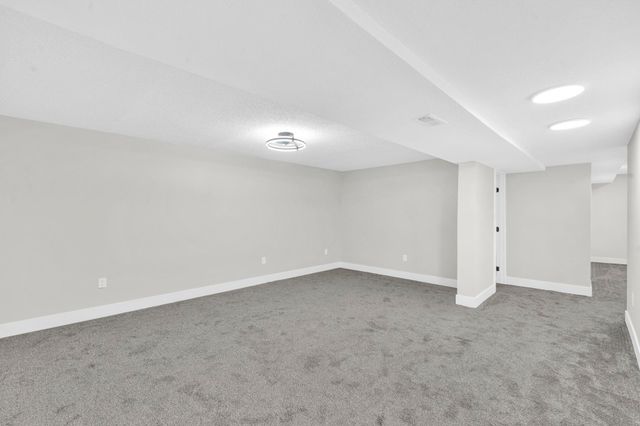 3125 N Rushwood St, Wichita, KS 67226