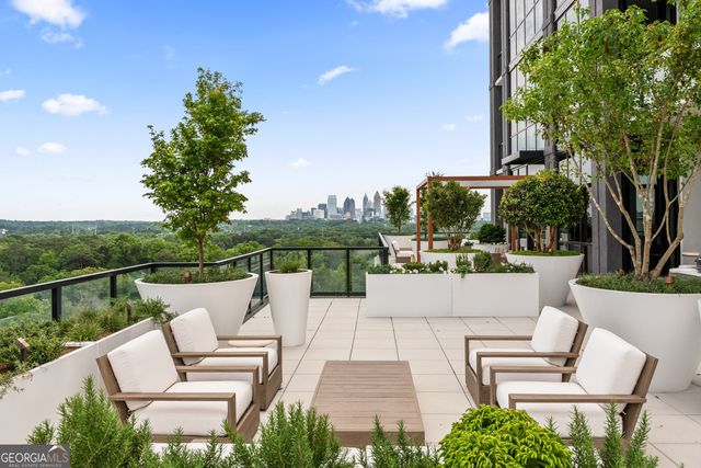 2425 Peachtree Road NE 1503, Atlanta, GA 30305