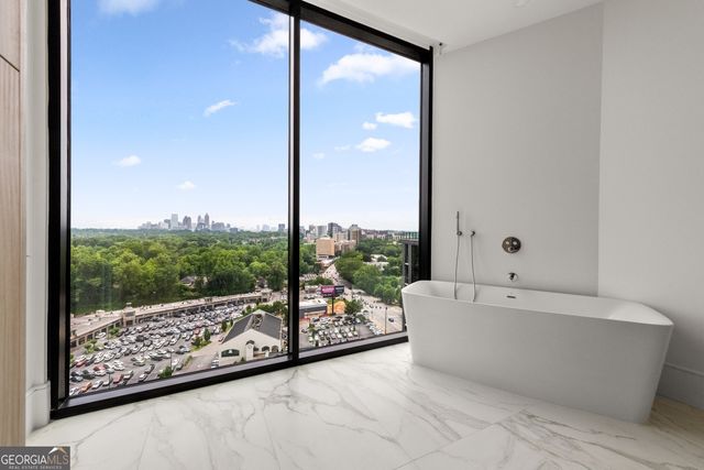 2425 Peachtree Road NE 1503, Atlanta, GA 30305