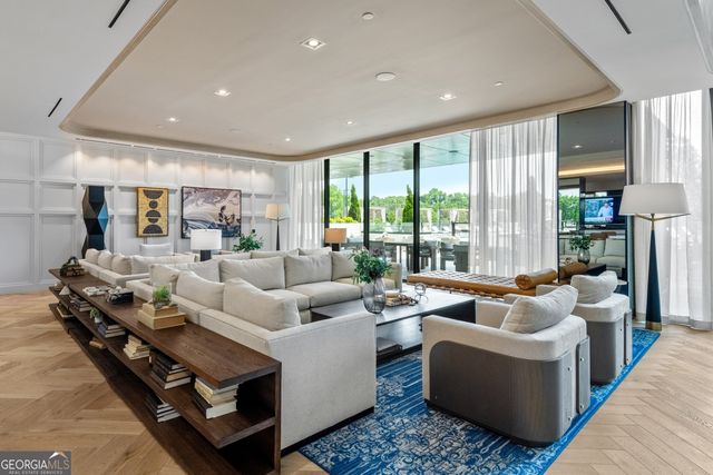 2425 Peachtree Road NE 1503, Atlanta, GA 30305