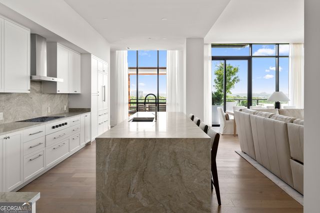 2425 Peachtree Road NE 1503, Atlanta, GA 30305