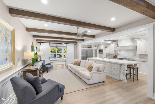 1832 E MENLO Street, Mesa, AZ 85203