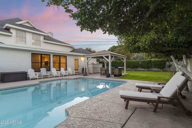 1832 E MENLO Street, Mesa, AZ 85203