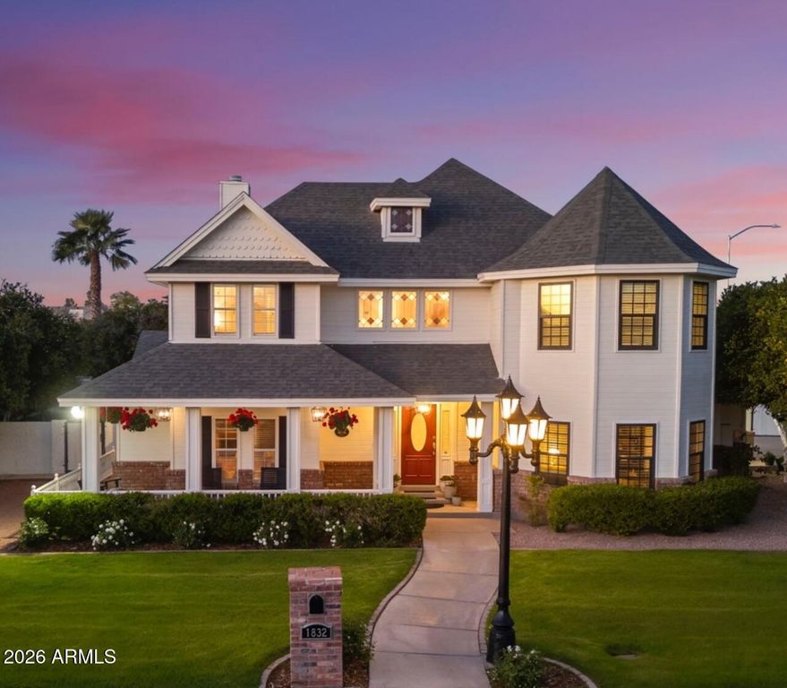 1832 E MENLO Street, Mesa, AZ 85203