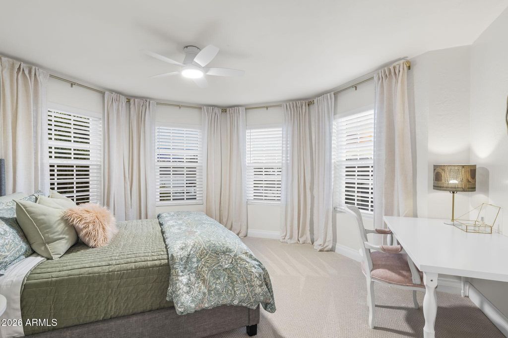 Image 12 of property listing at 1832 E MENLO Street, Mesa, AZ 85203