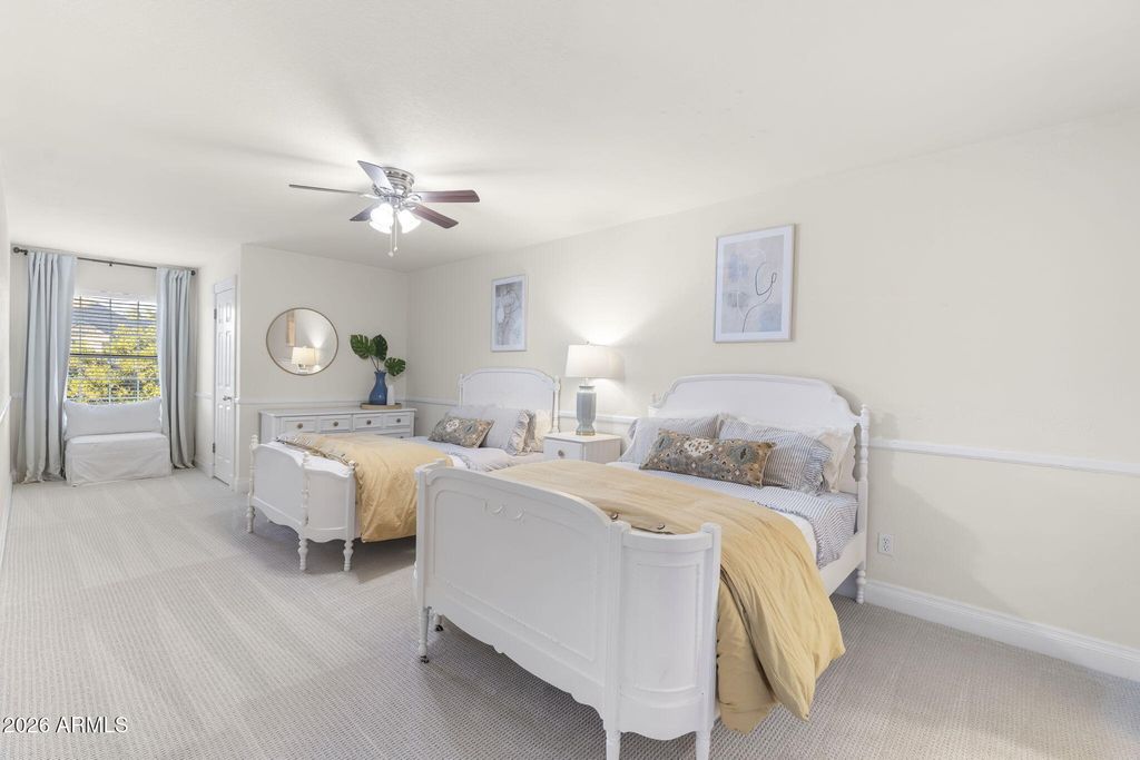 Image 13 of property listing at 1832 E MENLO Street, Mesa, AZ 85203