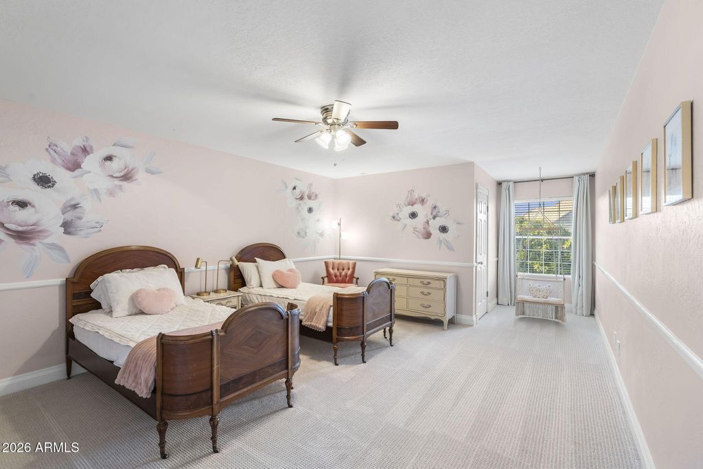 Image 14 of property listing at 1832 E MENLO Street, Mesa, AZ 85203