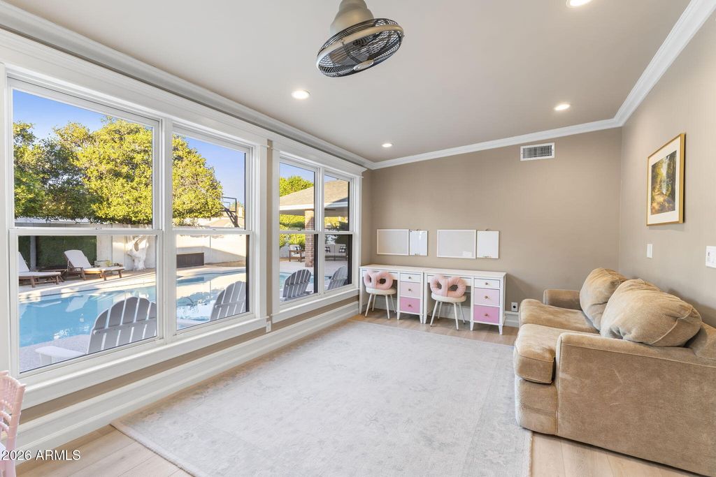 Image 17 of property listing at 1832 E MENLO Street, Mesa, AZ 85203