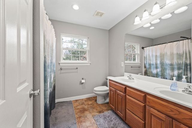 7 Hadrian Lane, Bella Vista, AR 72715