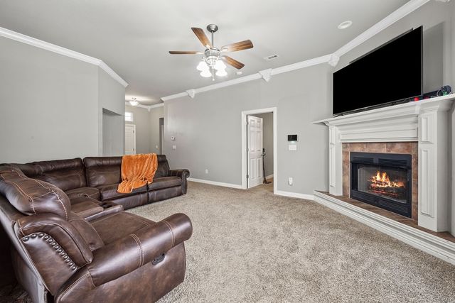 7 Hadrian Lane, Bella Vista, AR 72715