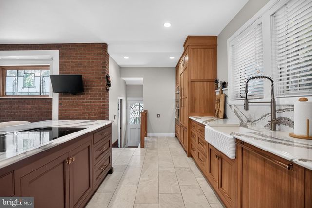 500 W FRANKLIN, Collingswood, NJ 08107