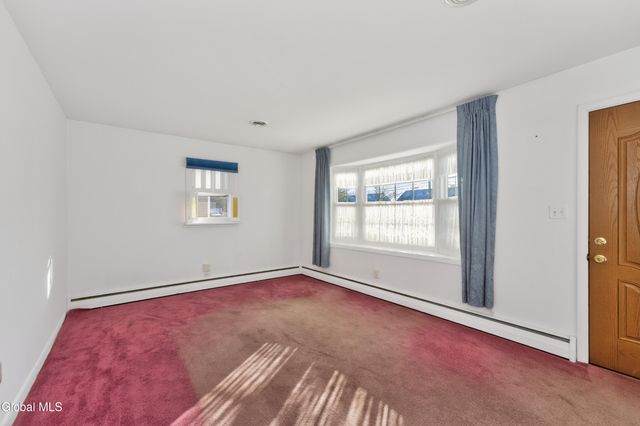 11 Myers Court, Colonie, NY 12205