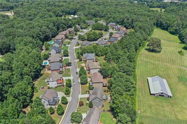 114 Hedgewood Lane, Canton, GA 30115