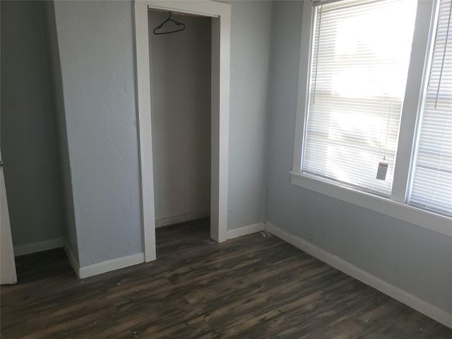 109 Carver Street, West Columbia, TX 77486