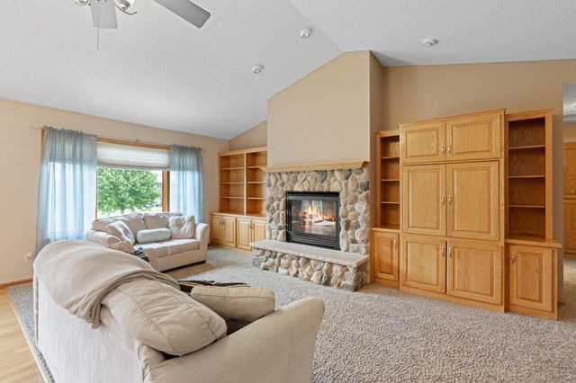 3166 Kahlen Avenue NE, Saint Michael, MN 55376