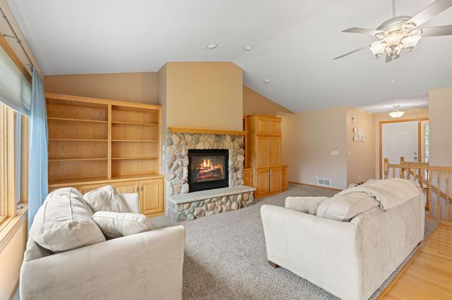 3166 Kahlen Avenue NE, Saint Michael, MN 55376