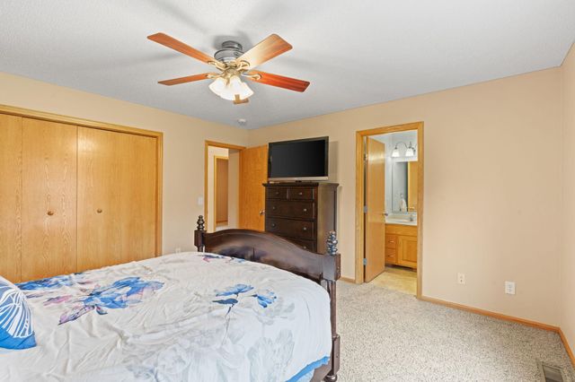 3166 Kahlen Avenue NE, Saint Michael, MN 55376