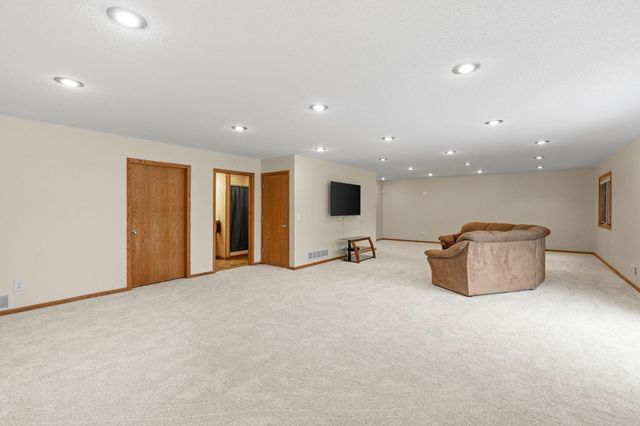 3166 Kahlen Avenue NE, Saint Michael, MN 55376