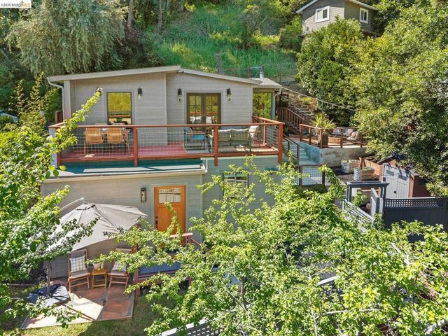 5504 Merriewood Dr, Oakland, CA 94611