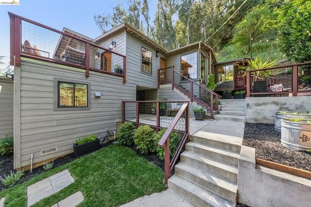 5504 Merriewood Dr, Oakland, CA 94611