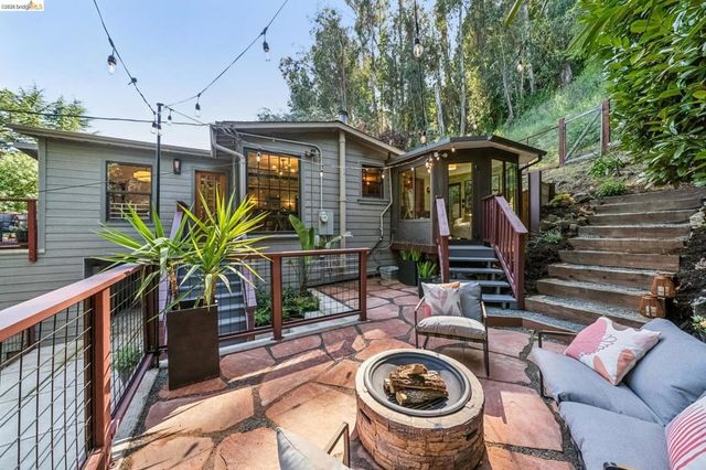 5504 Merriewood Dr, Oakland, CA 94611