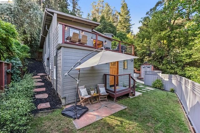 5504 Merriewood Dr, Oakland, CA 94611