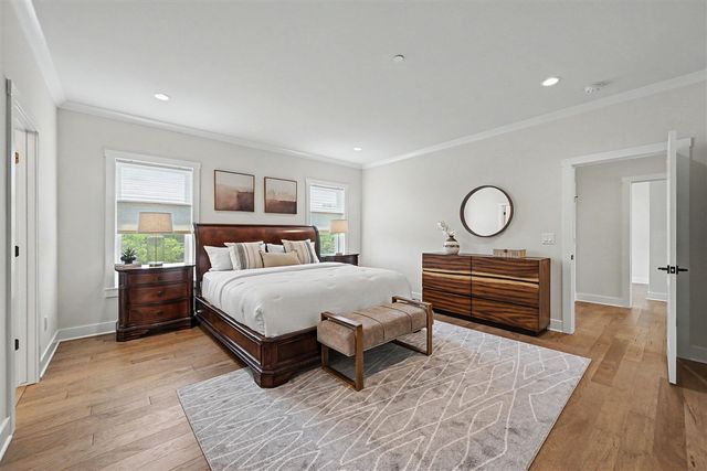 589 Concord Pines Drive, Ann Arbor, MI 48105