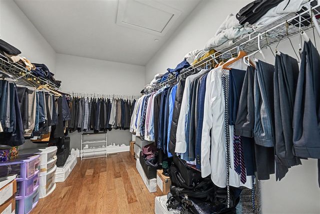 589 Concord Pines Drive, Ann Arbor, MI 48105