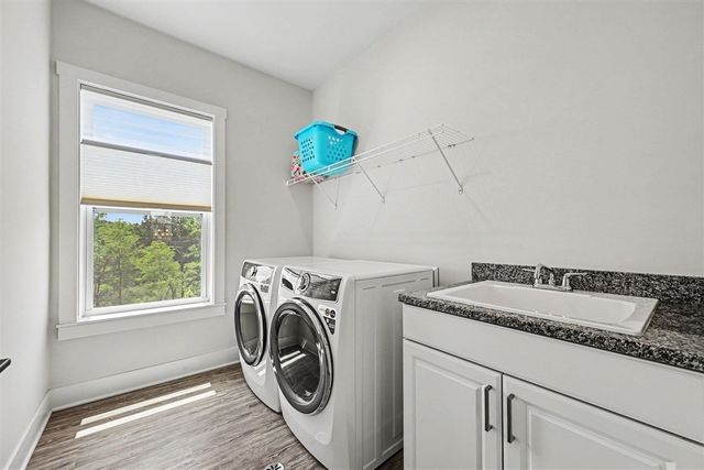 589 Concord Pines Drive, Ann Arbor, MI 48105