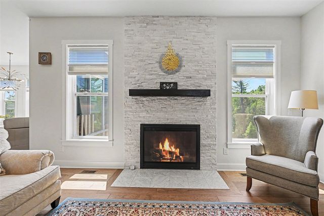 589 Concord Pines Drive, Ann Arbor, MI 48105