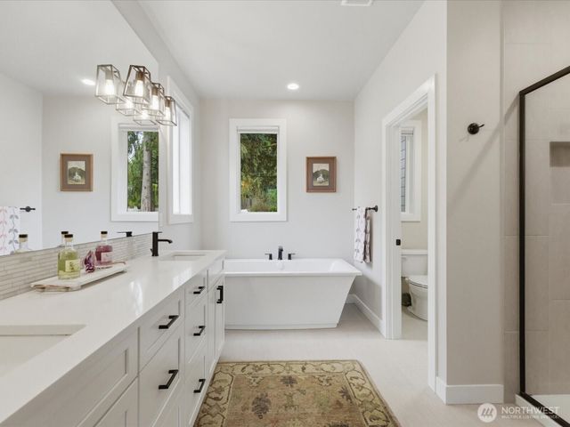 12500 Robinhood Lane, Snohomish, WA 98290