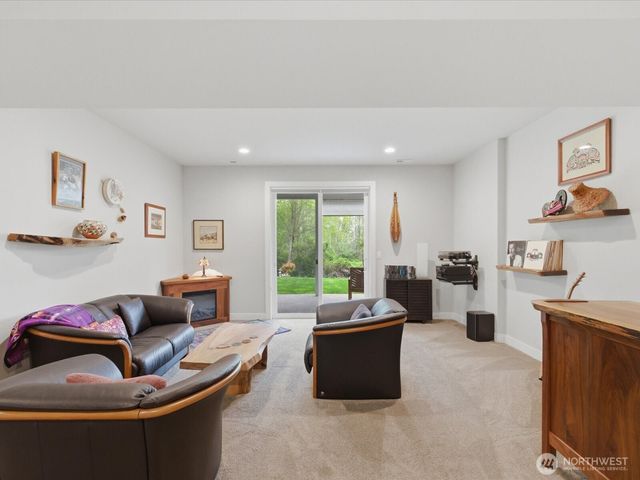 12500 Robinhood Lane, Snohomish, WA 98290
