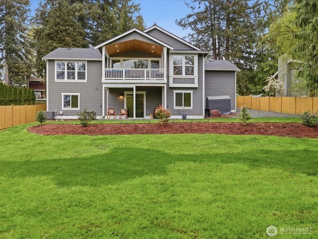 12500 Robinhood Lane, Snohomish, WA 98290