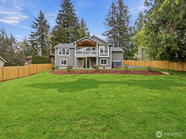 12500 Robinhood Lane, Snohomish, WA 98290