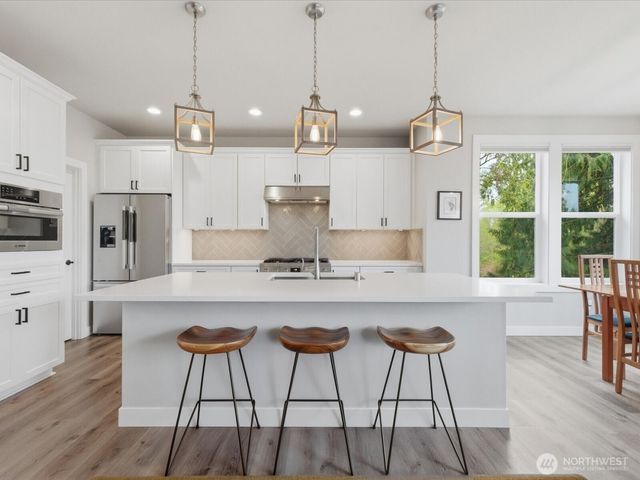 12500 Robinhood Lane, Snohomish, WA 98290