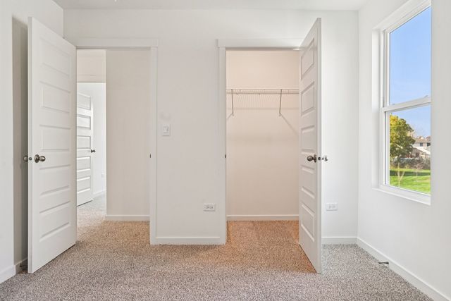 3006 Old Castle Road, Joliet, IL 60435