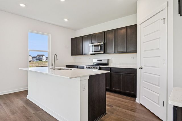 3006 Old Castle Road, Joliet, IL 60435