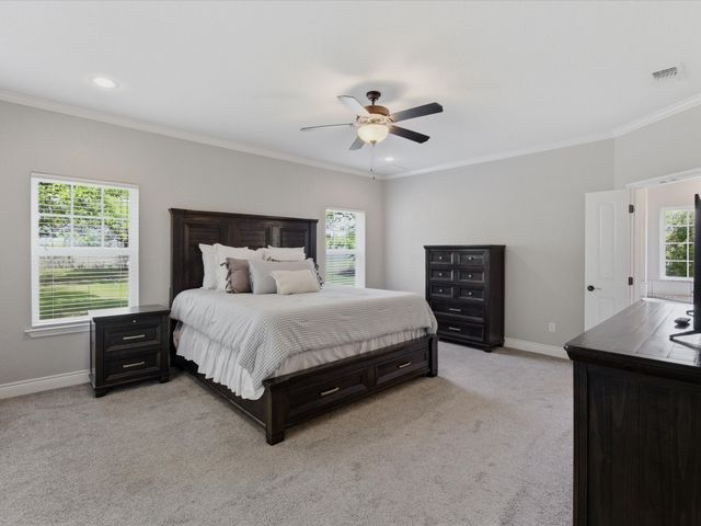 299 Briar Creek Lane, Bowie, TX 76230