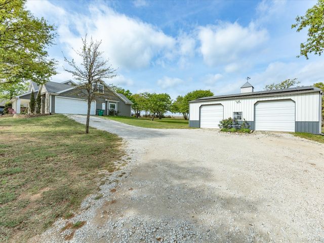 299 Briar Creek Lane, Bowie, TX 76230