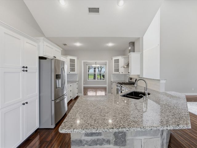 299 Briar Creek Lane, Bowie, TX 76230