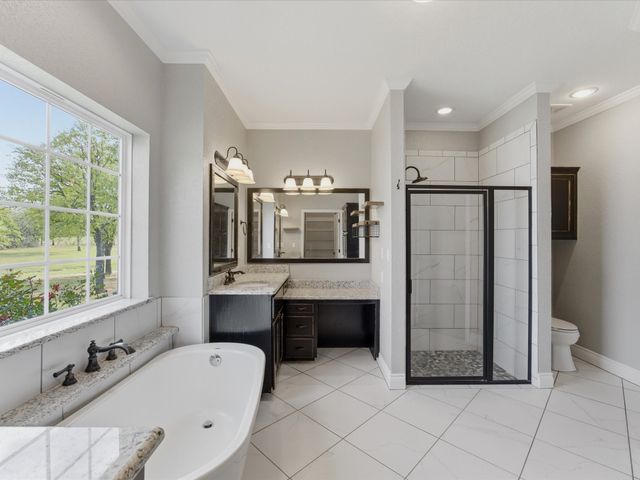 299 Briar Creek Lane, Bowie, TX 76230