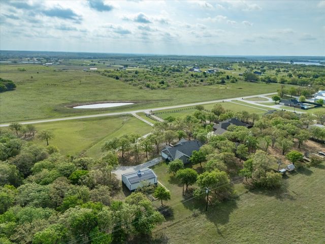 299 Briar Creek Lane, Bowie, TX 76230