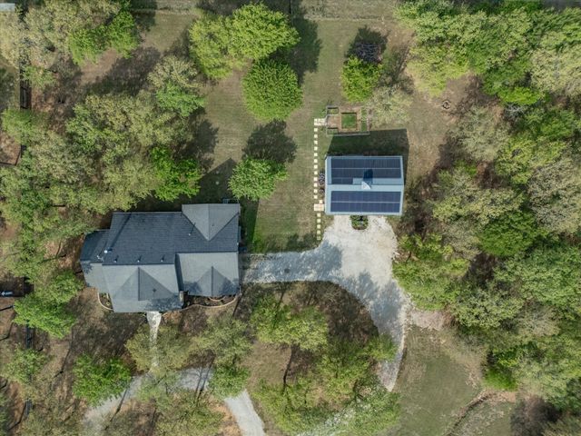 299 Briar Creek Lane, Bowie, TX 76230