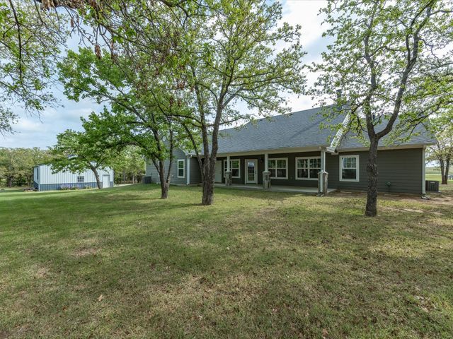 299 Briar Creek Lane, Bowie, TX 76230